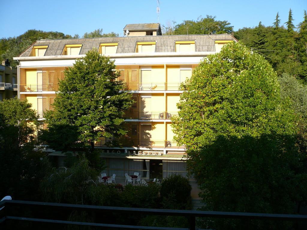 Albergo Ariston Tabiano Terme Kültér fotó