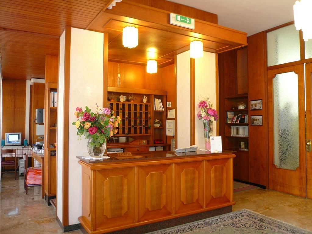 Albergo Ariston Tabiano Terme Kültér fotó