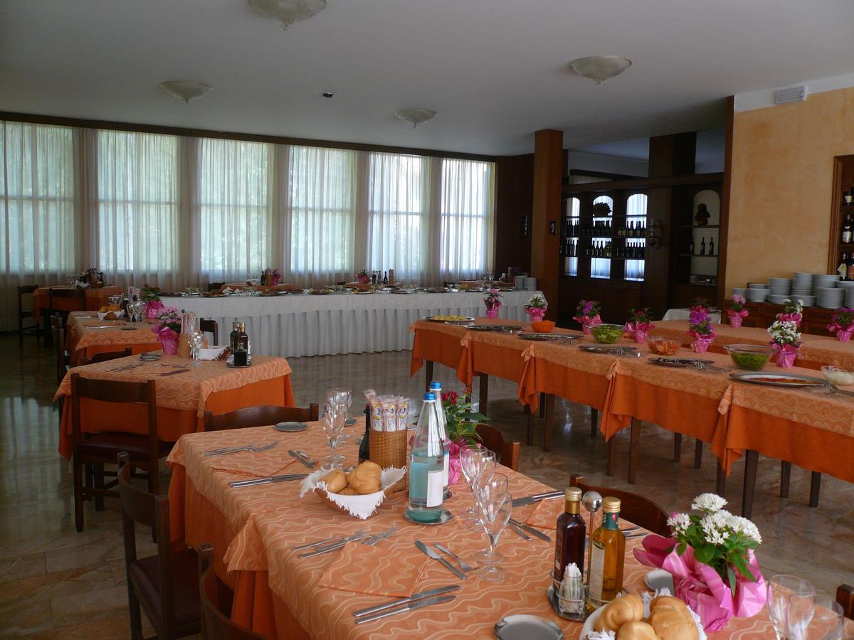 Albergo Ariston Tabiano Terme Kültér fotó